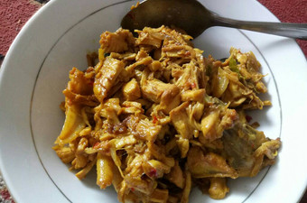 Langkah Mudah untuk Membuat Ayam Suwir Empuk Pedas Manis Anti Gagal