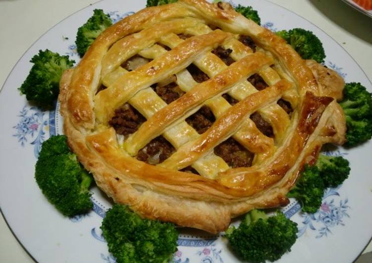 Recipe of Award-winning Meat Pie with Mozzarella Cheese