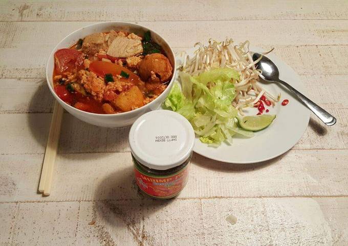 Steps to Make Any-night-of-the-week Bun Rieu