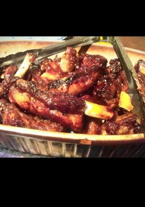A picture of Sticky Chilli Pork Ribs.