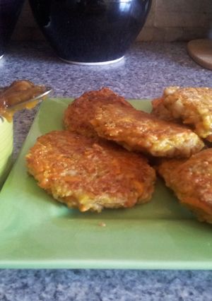 A picture of Carrot and onion fritters.
