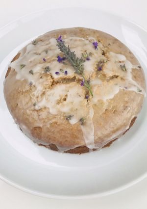 A picture of Vegan Lavender Cake.