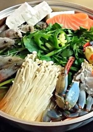 A picture of Korean spicy seafood pot.