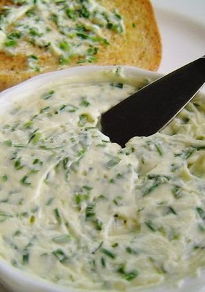 A picture of Herb Butter with Chives.
