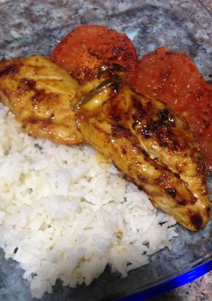 A picture of Barbecue Chicken And White Rice.