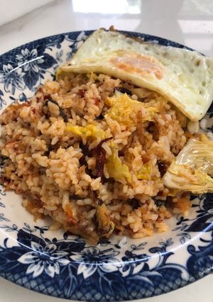 Gambar Nasi goreng cili tumbuk dengan isi ikan