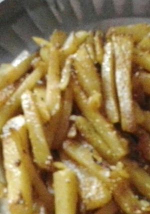 A picture of Aalu Bhaja (Stir-fry Potatoes).