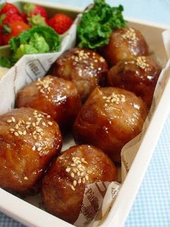 A picture of Meat Wrapped Onigiri Rice Balls using Shabu-Shabu Pork Slices.