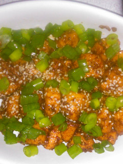 A picture of Soy sauce. Garlic chicken.
