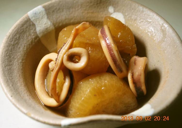 Steps to Prepare Homemade Tender Simmered Daikon Radish with Squid