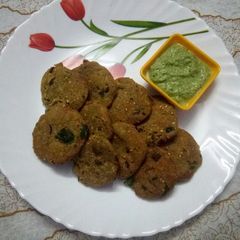 Methi and bajara ke vade A picture of Methi and bajara ke vade.