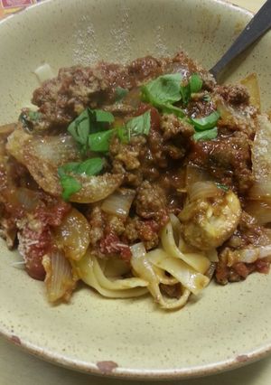 A picture of Herby Bolognese Tagliatelle.