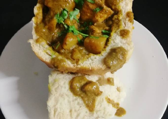 Simple Way to Make Super Quick Homemade Chicken Bunny Chow - Trying New Recipes