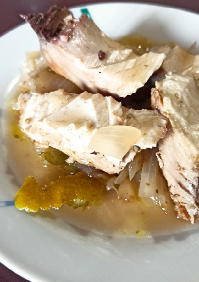 Una foto de Bonito encebollado