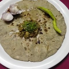 A picture of Green chilli thecha.