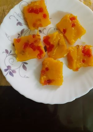 मैंगो बर्फी (mango barfi recipe in Hindi) रेसिपी मुख्य फोटो
