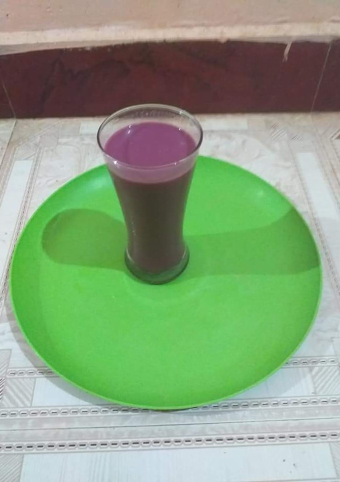 பீட்ரூட் மில்க் ஷேக்(beetroot milkshake recipe in tamil) செய்முறை முக்கிய புகைப்படம்