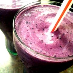 A picture of Berry-Nana Smoothie.