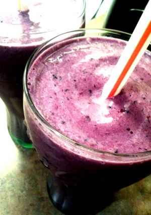 A picture of Berry-Nana Smoothie.