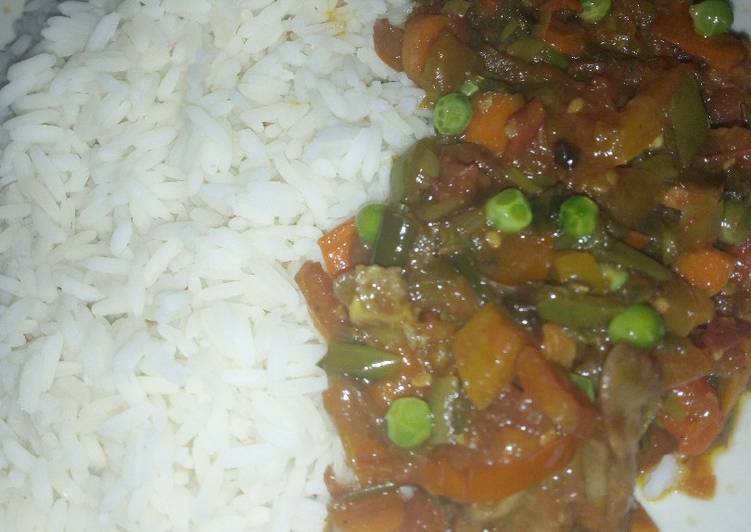 Recipe of Awsome White rice with veggies sauce Cooking Basics for Beginners