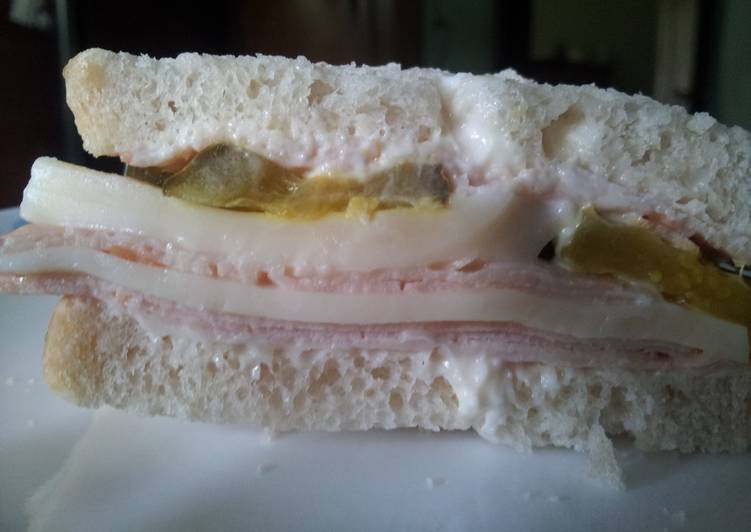 Big flavor turkey sandwich