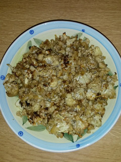 A picture of Cauliflower with curry & honey.