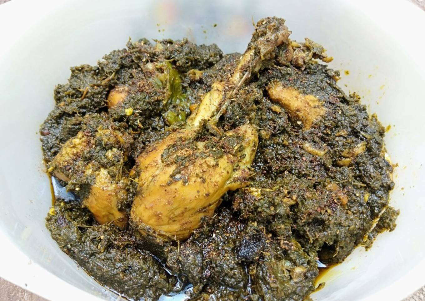 Achari palak chicken