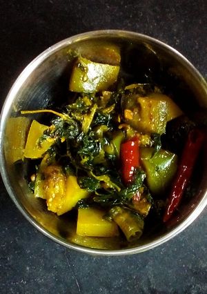 পালং শাকের তরকারি (palak saager tarkari recipe in bengali) রেসিপির প্রধান ছবি