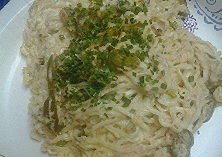 Stirfried spicy tuna salad