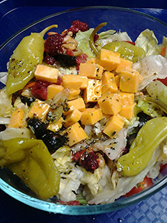 A picture of Szechuan pepper dressing and salad.