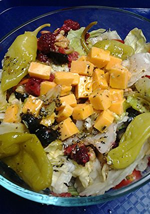 A picture of Szechuan pepper dressing and salad.
