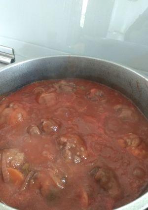 Una foto de Albóndigas en salsa con papas y boniato (sin gluten)