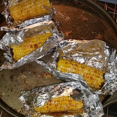 A picture of Sweet Corn on the Cob.
