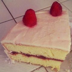 A picture of Berry-Lemon Yellow Cake.