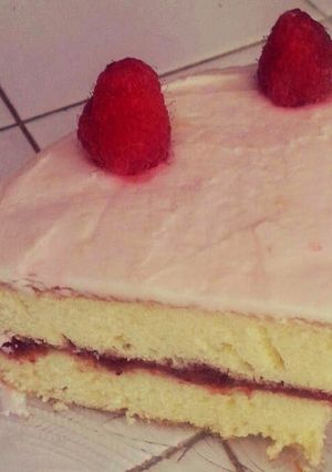 A picture of Berry-Lemon Yellow Cake.