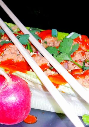 A picture of Mike's Easy Spicy Tuna Wraps.