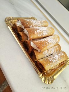 Una foto de Canutillos de compota a la cerveza