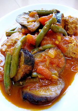 A picture of Meatballs in Tomato Sauce - Great with Pasta.