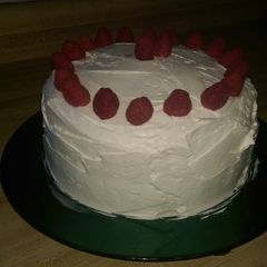 Marshmallow fluff icing A picture of Marshmallow fluff icing.