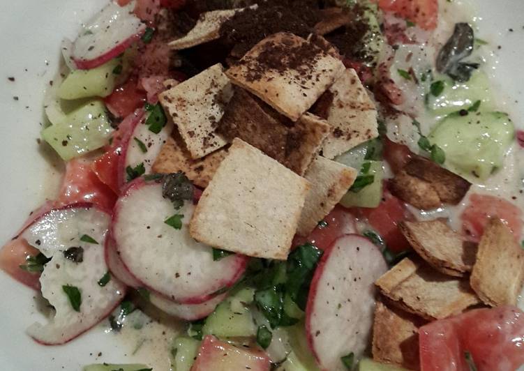 Step-by-Step Guide to Prepare Speedy Fatoush salad