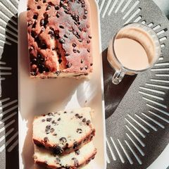 A picture of Chocochip Tea Time Cake.