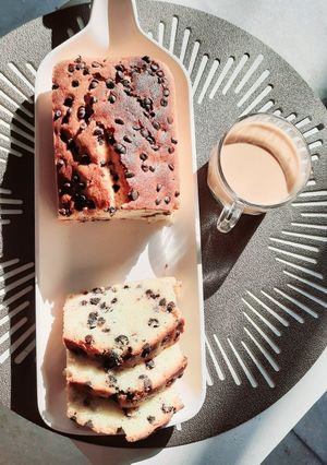 A picture of Chocochip Tea Time Cake.