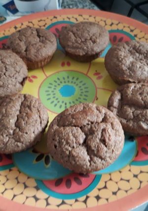 Una foto de Muffins de cacao y banana SIN HARINA