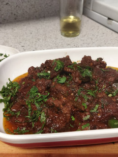 A picture of Black pepper beef karahi.