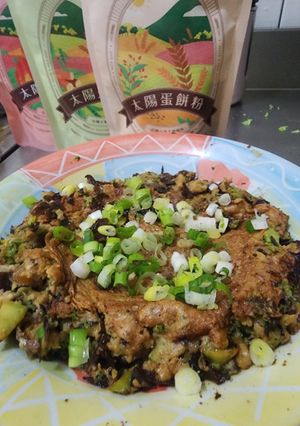太陽蛋餅粉 木耳花椰菜煎餅 的食譜成品照片