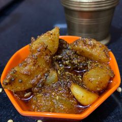 A picture of Garlic amla instant pickle.