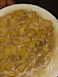 A picture of Cream potatoe soup.