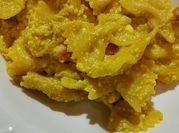 Una foto di pasta con curry