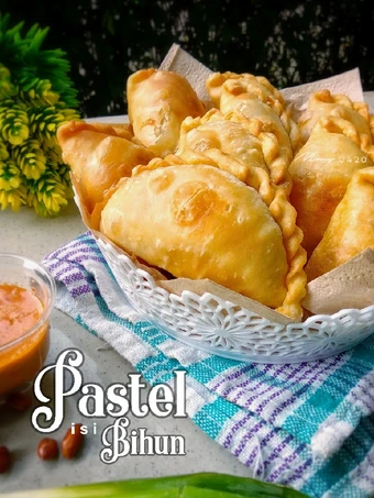 Langkah Gampang Menyiapkan Resep Pastel isi bihun yang Lezat Sekali Anti Ribet, Menggugah Selera