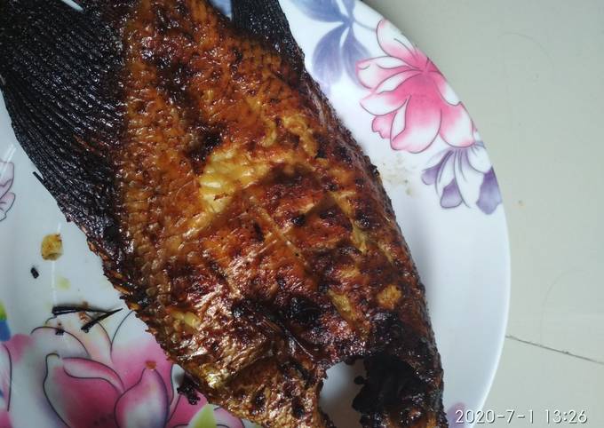 Gurame bakar bumbu kecap